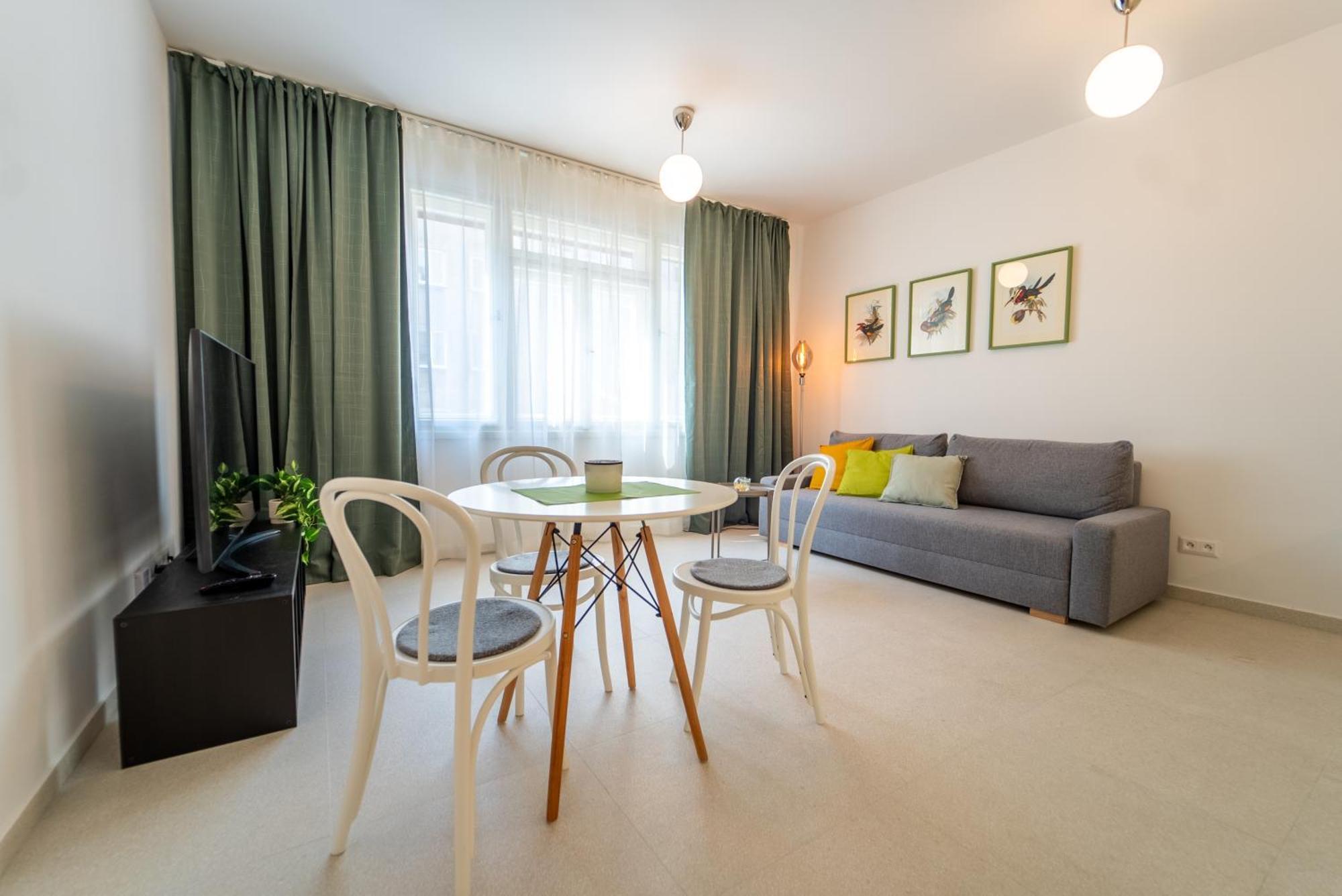 Verve Home Old Town Dunajska 2 Братислава Екстериор снимка